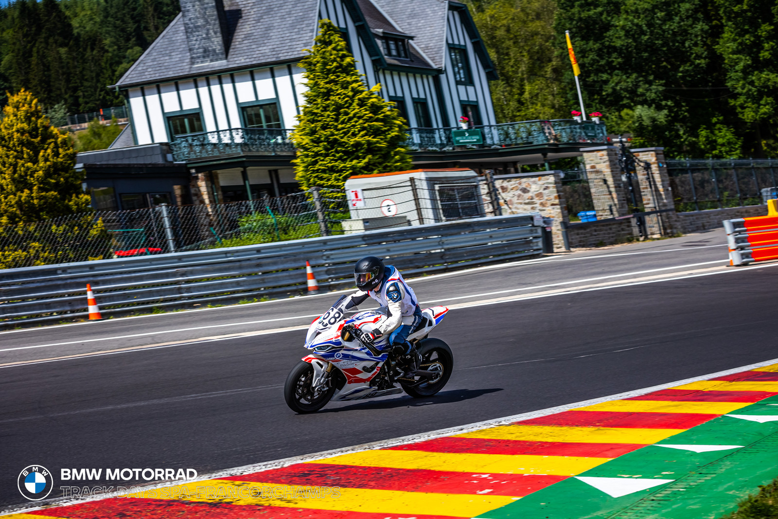 BMW Motorrad Track Days