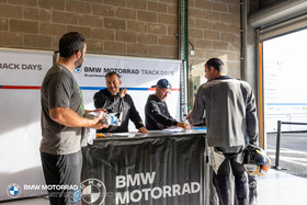 BMW Motorrad Track Days