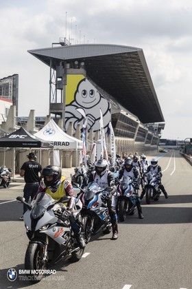 BMW Motorrad Track Days