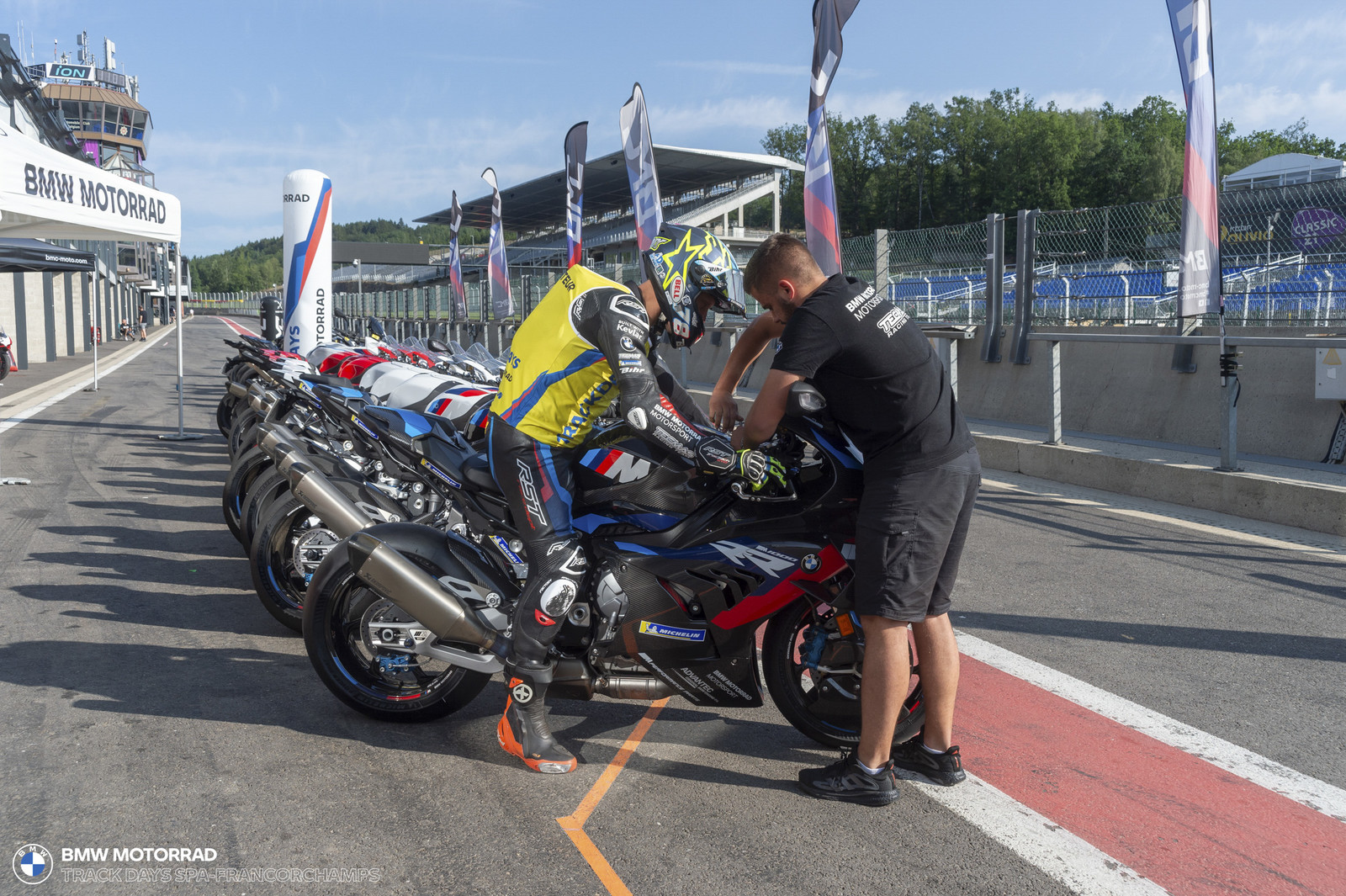 BMW Motorrad Track Days